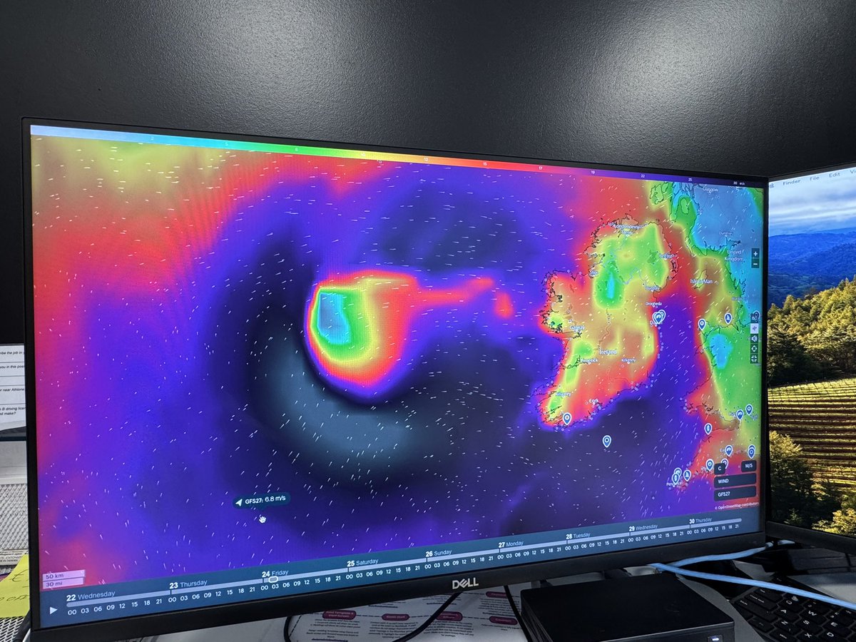 Max_F123's tweet photo. This is not looking good! 

Stay safe everyone! This is going to be a rollercoaster of a storm! 

#StormEowyn #Eowyn #Ireland #MetEireann https://t.co/93Us5yzxar