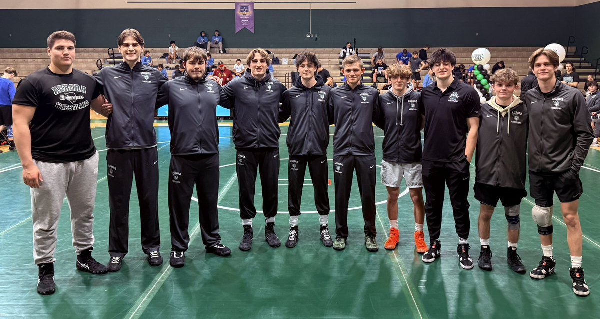 ACSD_MH's tweet photo. Congrats to our @AuroraWrestling Seniors, their families, friends and coaches! Go Greenmen! #UnitedGreenmen @Greenmensteward @GreenmenNation @DrPMilcetich @auroraathletics @ahsallsports @GreenmenGO @torresv4msu @TTaylorAHS @AHS_SeanBaker @HarmonHighPTO @AuroraGambit @AuroraYearbook