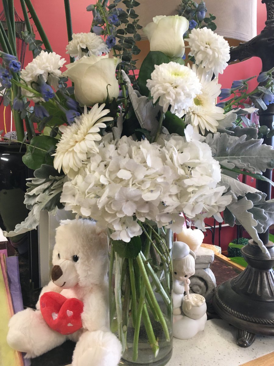 GCGflower's tweet photo. #flowers #delivery #cary https://t.co/daFXyyVkrh