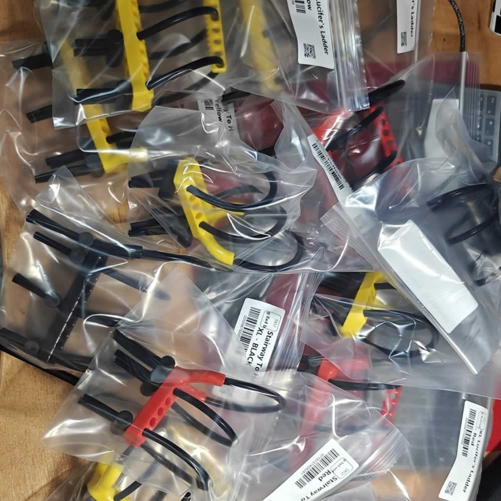 joannesreviews's tweet photo. I hate doing customs paperwork, but it's worth it; I have a huge wholesale order going out tomorrow to Gary at https://t.co/VampnrWSfU to get my electrodes back in stock with him.
#estim #globalplayer https://t.co/w2hsDDp4Lb
