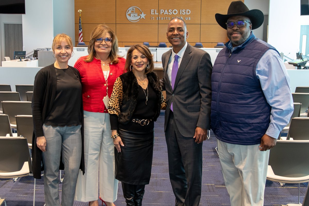Diana Sayavedra (@dsayavedraepisd) on Twitter photo It was a great opportunity to meet El Paso’s new <a href="/MayorRenardEPTX/">Mayor Renard Johnson</a>. I’m excited to partner with him as we work to strengthen El Paso ISD and build a well-rounded educational experience for all. #ItStartsWithUs It was a great opportunity to meet El Paso’s new <a href="/MayorRenardEPTX/">Mayor Renard Johnson</a>. I’m excited to partner with him as we work to strengthen El Paso ISD and build a well-rounded educational experience for all. #ItStartsWithUs
