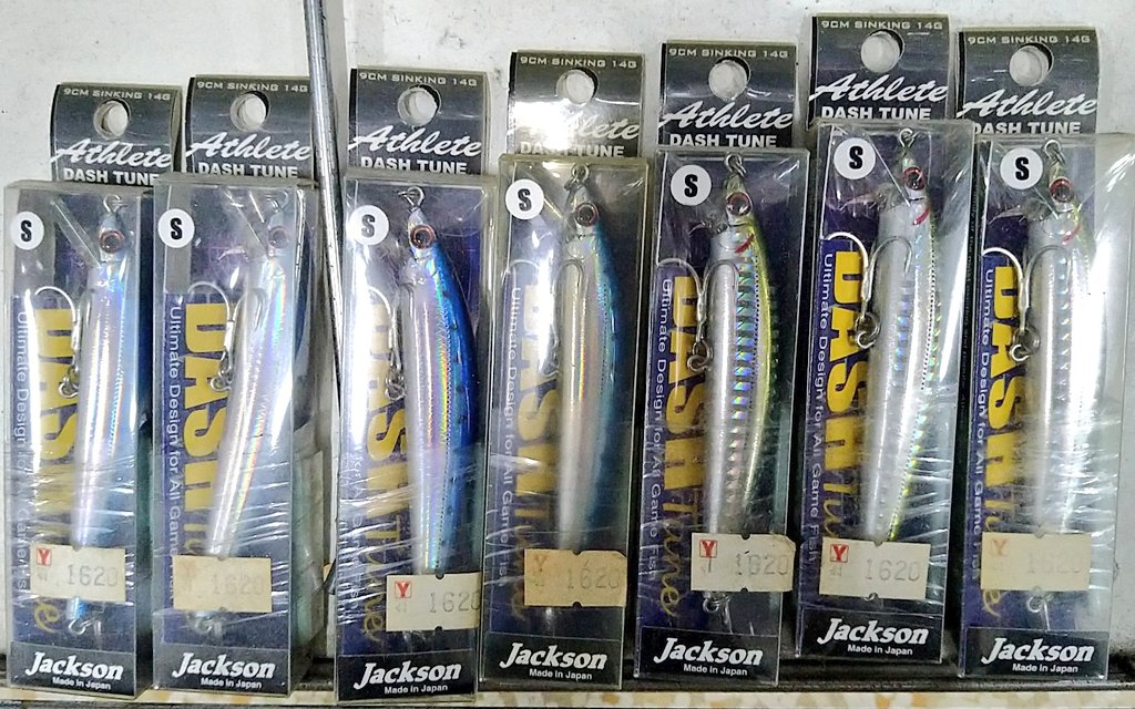 galaxysugix182's tweet photo. Jacksonファンなら「!?」ってなるシリーズもありますよー😆✨
マニアにはたまらないルアー😳(笑)
#Jacksonlures
#Jackson
#Saltman
#ソルトマン
#Bluestorm
#PR https://t.co/7YSg1vCVUJ