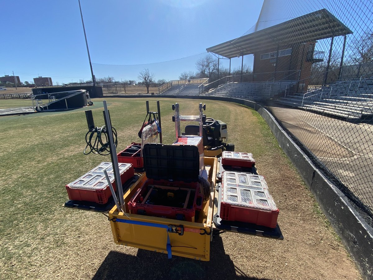 StauntonAV's tweet photo. It was a bit cool and windy the past couple days here in Lawton, OK. But that didn’t stop us from getting @CUaggiesbsb hooked with with these awesome @AWRE_Sports cameras. Can’t wait to check out this year’s season! https://t.co/THpOSUjGcq
