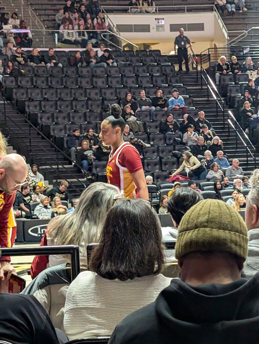 love8faith's tweet photo. Extremely thankfully for @jennej1111 for all the pics! We purchased tickets to the Purdue vs USC game for @OliviaConklin_ &amp; @taylorg___ ..w/ the cold temps Liv’s game was moved from Tuesday to Wednesday.  Liv had been looking forward to seeing @JordynPoole3 &amp; @Jujubballin play. https://t.co/zBS8kI7SaL