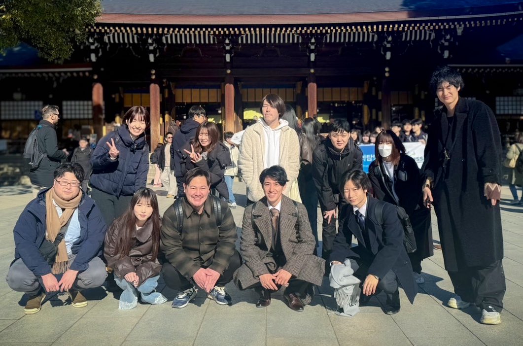 supereisuke's tweet photo. あ、新年明けましておめでとうございます。

・タイパ重視（早起き&amp;やらないことを決める）
・独学力を高める（読書&amp;探求）
・新しいことにチャレンジ（リストまとめてスケジューリング）

以上の3軸を意識する年にします！
今年もよろしくお願いします🙇 https://t.co/znPYdHp09F