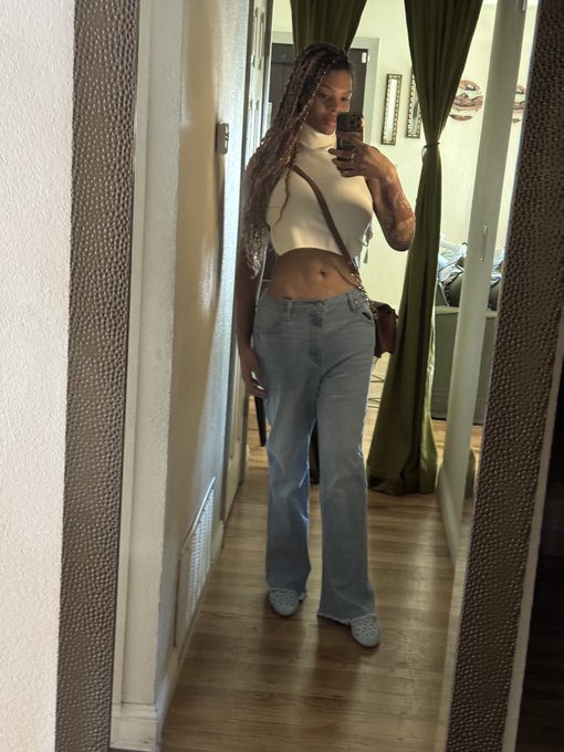 HalleHayes1