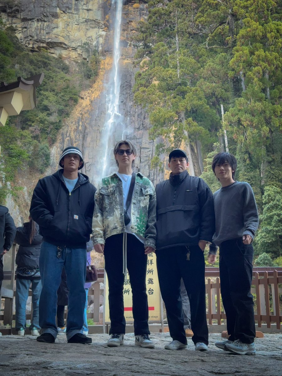 supereisuke's tweet photo. 地元は最高だなと。

帰る場所があるから頑張れる。
この気持ちだけで、力強く背中を押してもらっていると感じる。。

家族や友達、いろんな支えがあり今を生きていけるんだなと実感しておりますよ。

ということで、25年も張り切っていきます（出遅れてますが！） https://t.co/CAXC0cv60A