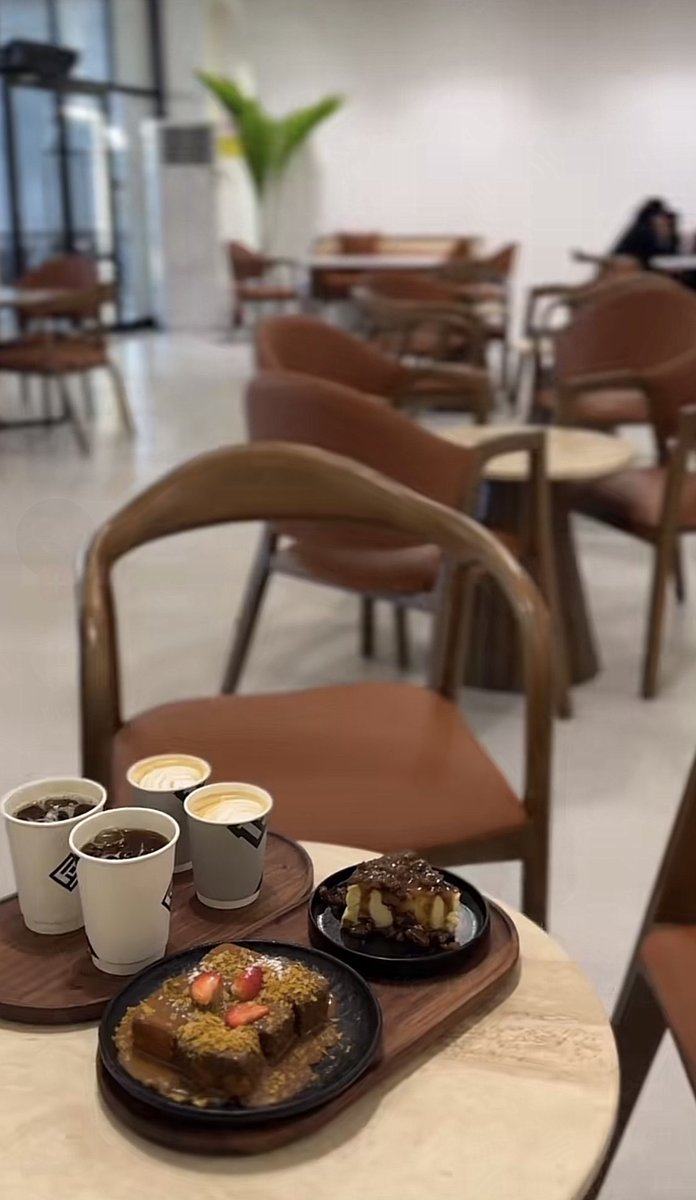 wwffa24's tweet photo. ماخليتها بخاطري فعلاً الطلعه الحلوه مع الناس الصح والجو الجميل 💛✨☕️ https://t.co/99AfxJj7hF