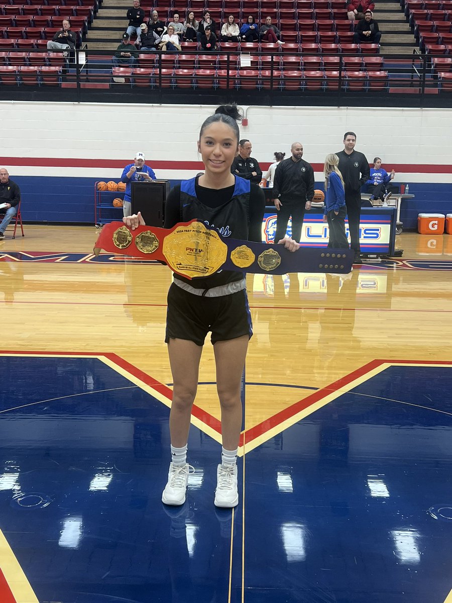 PrepNation_TV's tweet photo. #OKPrepScene: Moore Lady Lions Get
PNTV Belts + Inagurual MEB Award.
@racheljaques2
Benevolent Sacrifice
Meritorious Service
@ShaylinCompton
2024 All State Player
Gold Glove Award Winner
@LibbyJ_00
6A Humm Babe Player of the Year
Award Ceremony
https://t.co/kMnfNW5pem https://t.co/8ZHFKaZM5R