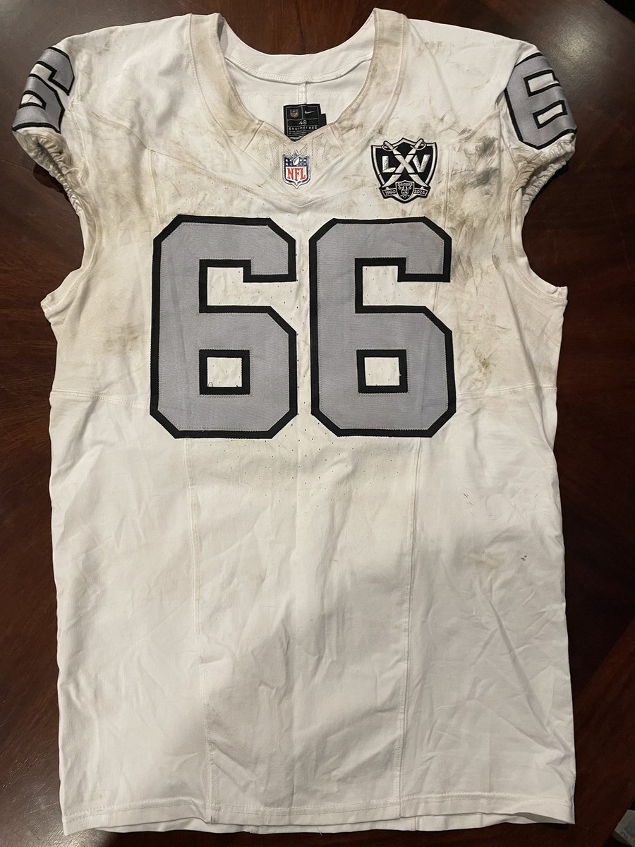 CaveRaiders's tweet photo. @dilly_pill one more for the collection vs queefs #Raiders https://t.co/ume3GFAwhf