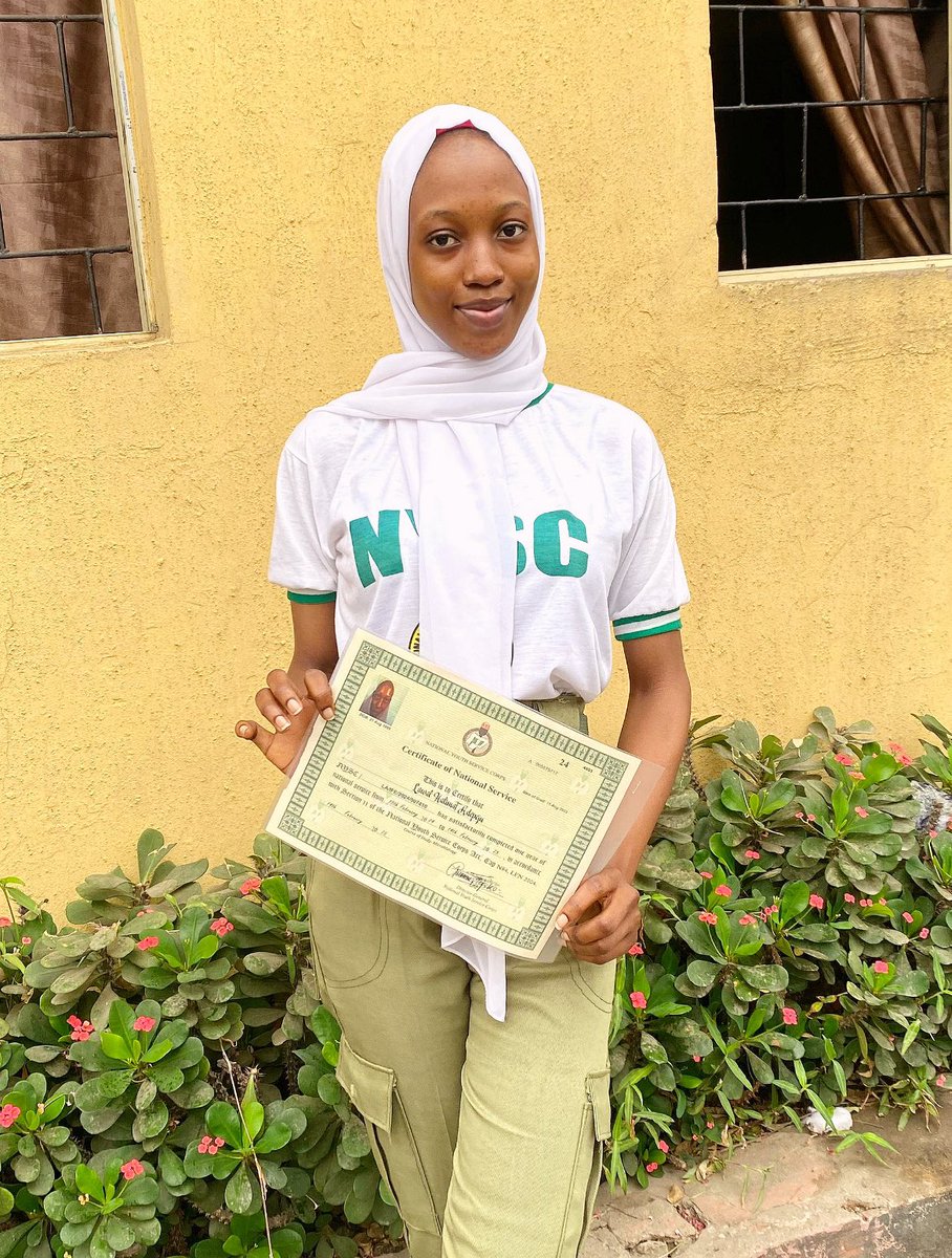 H A L I M A H tweet media