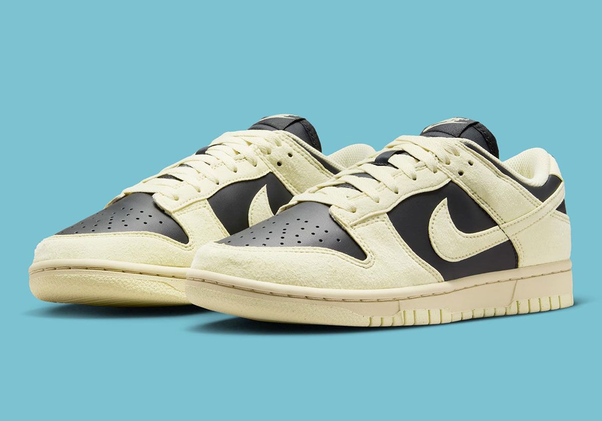 ★NIKE★ Dunk Low W Coconut Milk Pale Ivory Black University Sneaker News on X:
