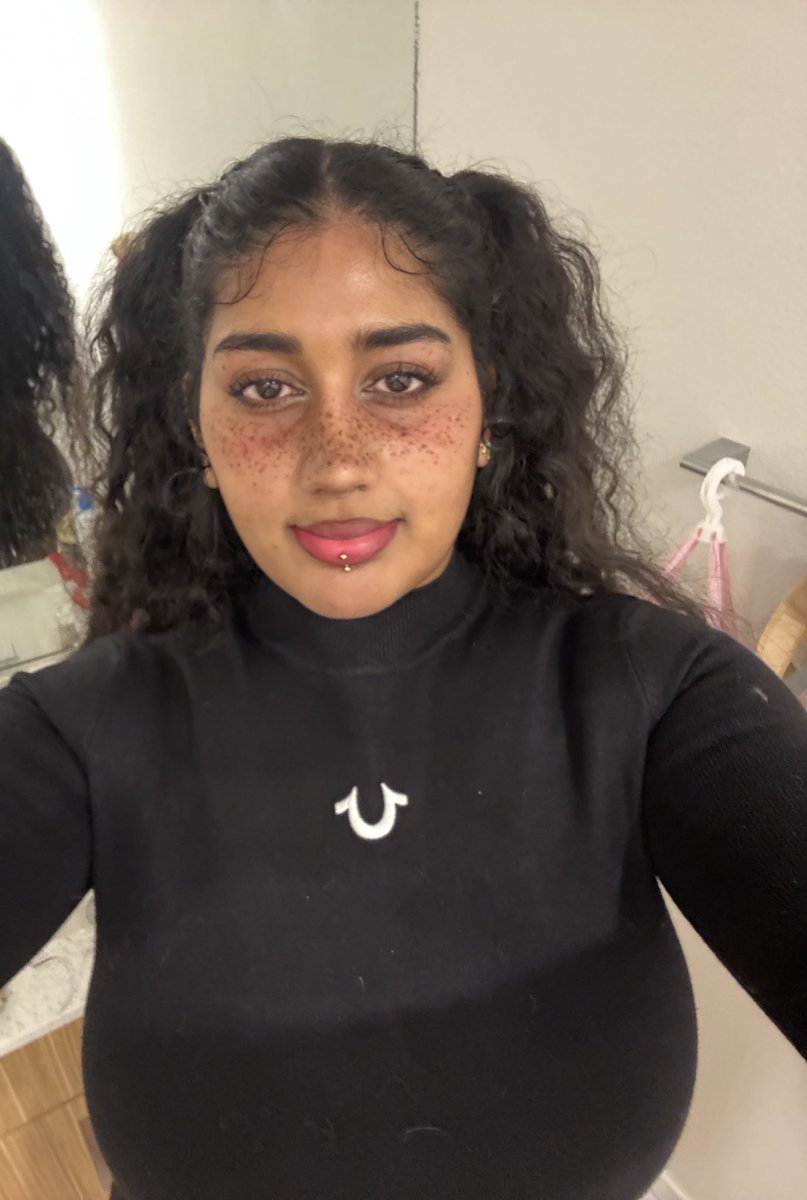 tanvikhaleel's tweet photo. hey twitterrr t.coEJDBvFOeq9 