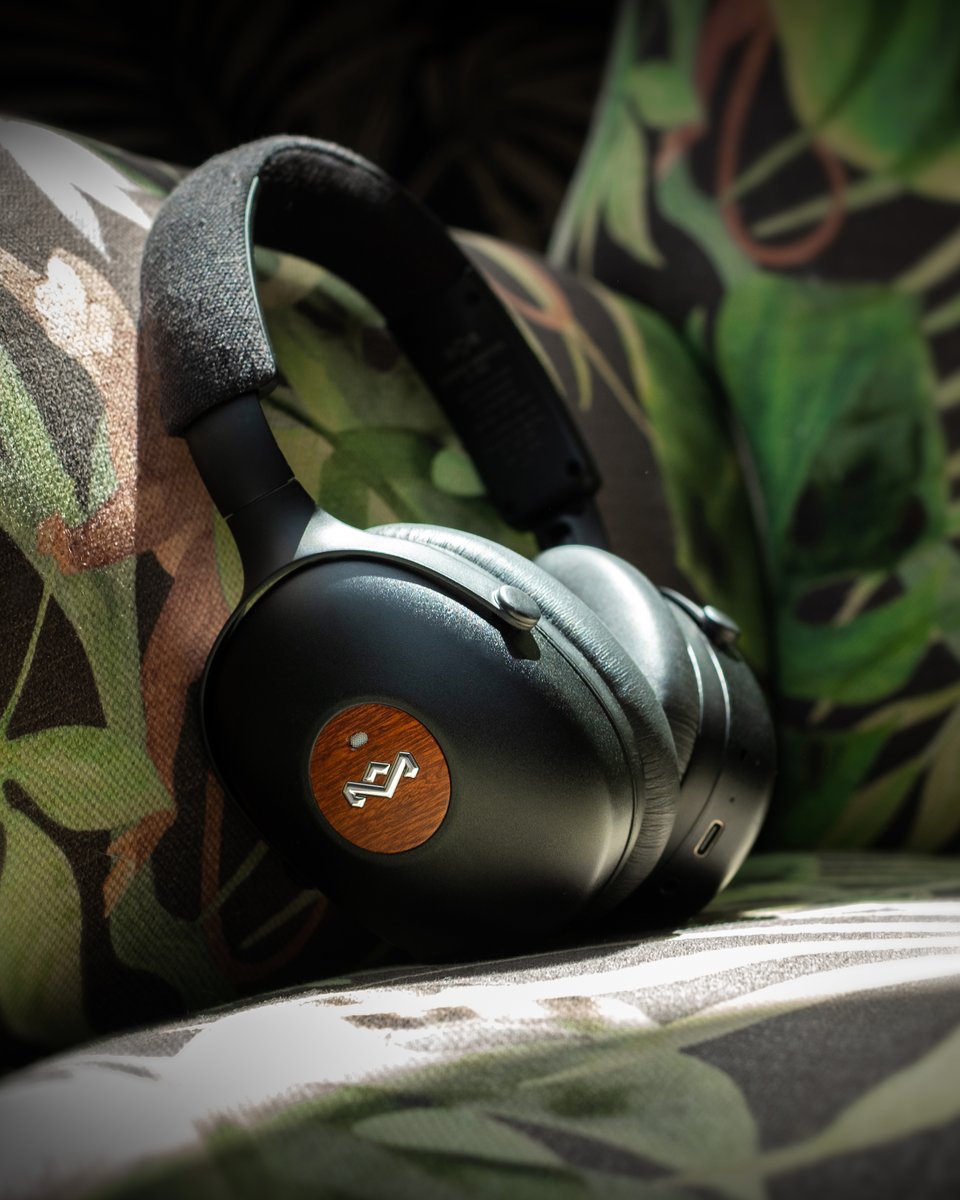 Sound without limits. 🎶 Positive Vibration XL ANC brings you crystal-clear audio and noise-free moments wherever you go.

#HouseofMarley
#ANCHeadphones

bit.ly/positive-vibra…