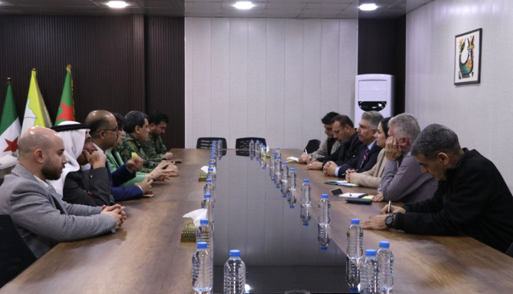 The Syrian Democratic Forces (SDF), the Syrian Democratic Council (SDC), and the Democratic Autonomous Administration of North and East Syria (DAANES), held an important joint meeting to discuss the latest developments in Syria.
aanes-rep-eu.com/news/tripartit…