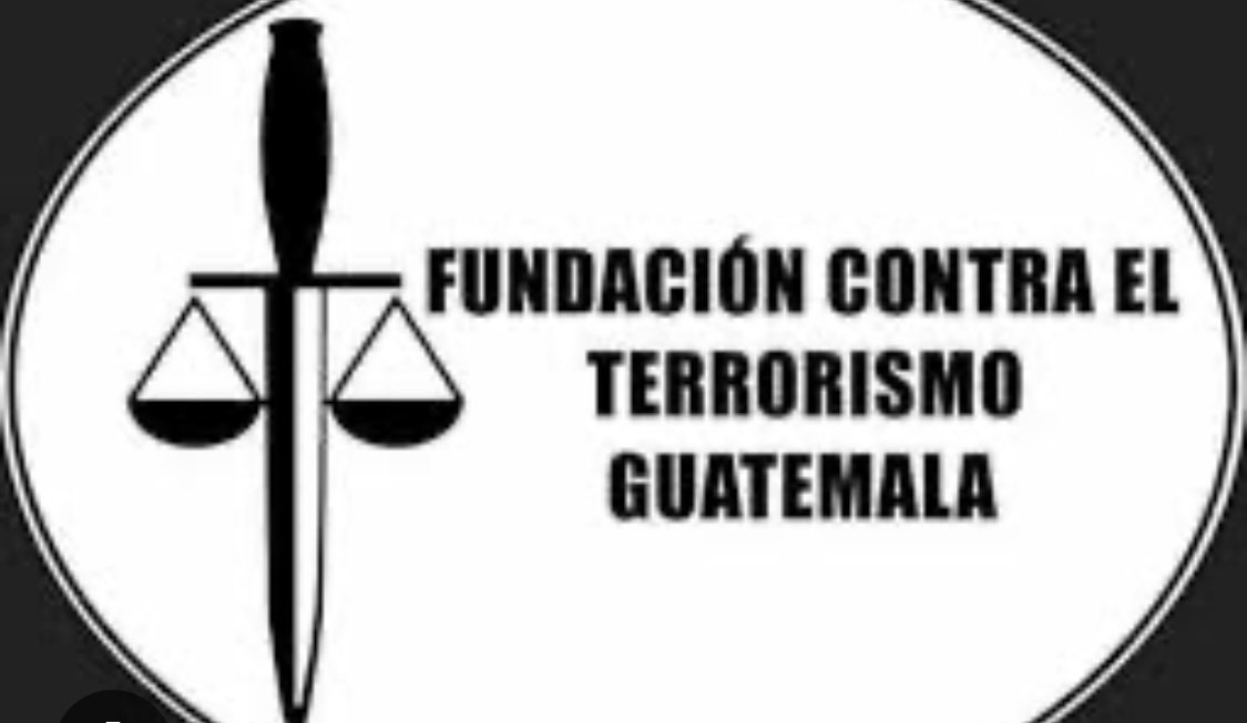 RaulFalla31's tweet photo. Oído a mi voz. 
¡La @FCTGuatemala se hará cargo!

Durante estos 14 años,  nos enfrentamos a Claudia Paz y Paz, Thelma Aldana y Juan F. Sandoval y su FECI. Iván Velásquez, la CICIG y sus huestes de jueces y magistrados. 

A los demócratas, Obama y Biden. Todd Robinson, y el  departamento de Estado. A la ONU, USAID y los recursos multimillonarios. La OEA, la comunidad europea y algunos embajadores entrometidos.

A los Medios de comunicación  nacionales e internacionales.

A los apátridas. 

Todos acabaron su mandato, algunos están presos, otros prófugos y otros más sujetos a investigación.

Y, la FCT, sigue libre, luchando más fuerte que nunca. 

No perdonamos, no olvidamos y no nos reconciliamos. ⚔️ 

Y aún hay más…
#PoderEfímero