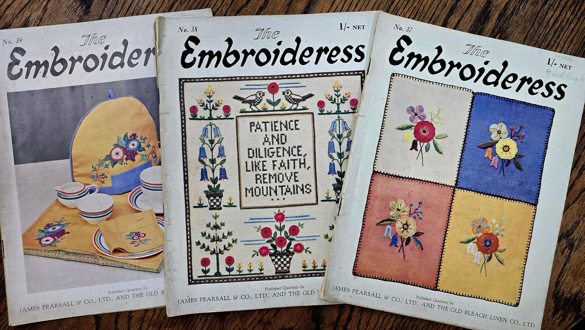 Petersfield Bookshop tweet media