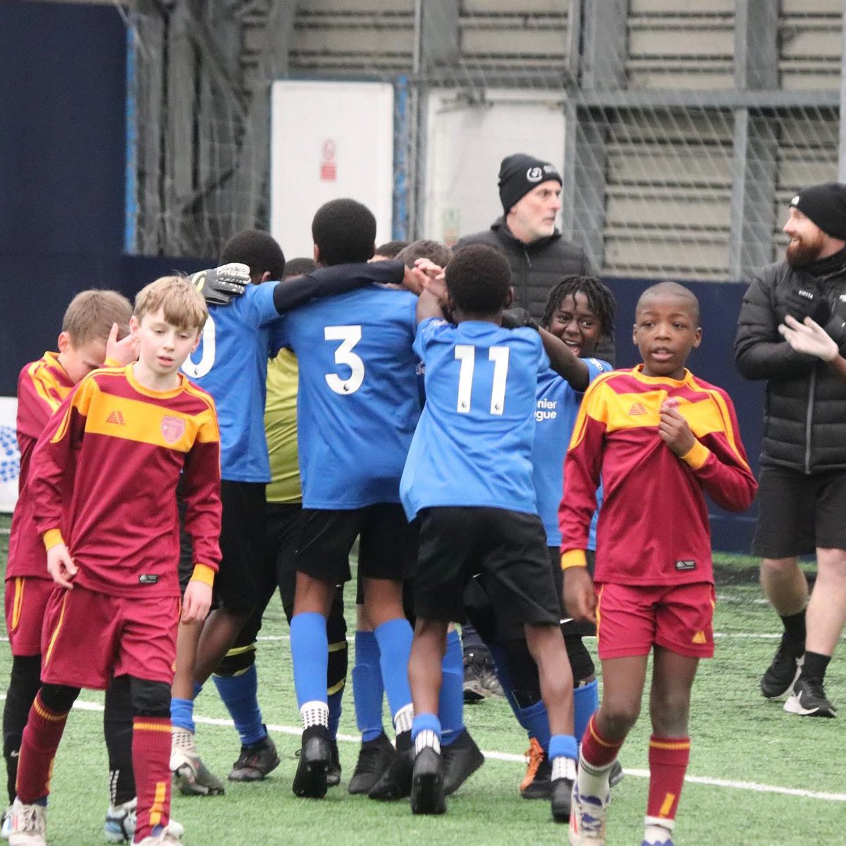 mizenfoundation's tweet photo. This morning, Margaret and Barry had the pleasure of visiting The Lions Centre at @Millwall_MCT, where local schools came together to play for the Jimmy Mizen Cup.

🏆 Well done to Twin Oak Primary for  winning the cup, and a big thank you to everyone who took part.

#MizenFoundation #JimmyMizen #Millwall #ForJimmy