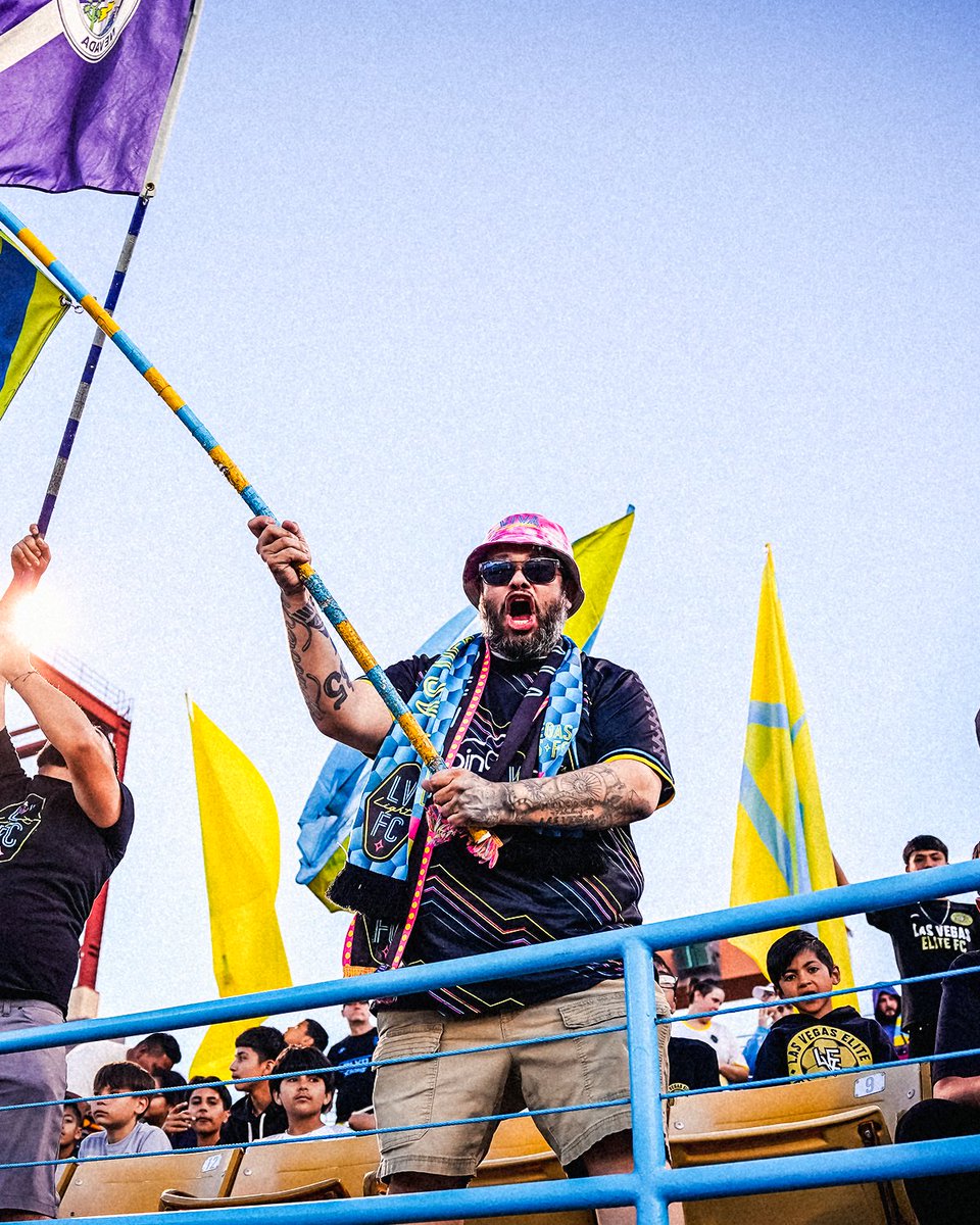 The <a href="/lvlightsfc/">Las Vegas Lights FC</a> start at Cashman March 8 against the <a href="/TampaBayRowdies/">Tampa Bay Rowdies</a> and <a href="/LVSportsBiz/">LVSportsBiz.com</a> has a Q and A with Lights CEO Shawn McIntosh for latest on the Las Vegas soccer club:
lvsportsbiz.com/2024/08/10/las…
#Vegas #LasVegas