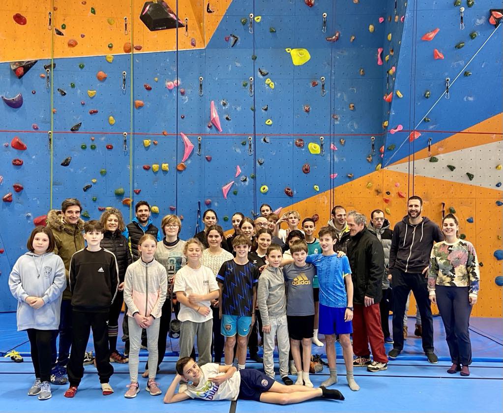 CollegeMarciac's tweet photo. Une après-midi d’escalade commune entre collèges et avec les résidents de l’Agapei ! 🧗‍♂️💪 Des moments de partage, d'entraide et de dépassement de soi. Une expérience à renouveler. #EscaladePourTous #Inclusion #AventurePartagée @dsden_32 @actoulouse @unss32 https://t.co/jl7QIEgnNL