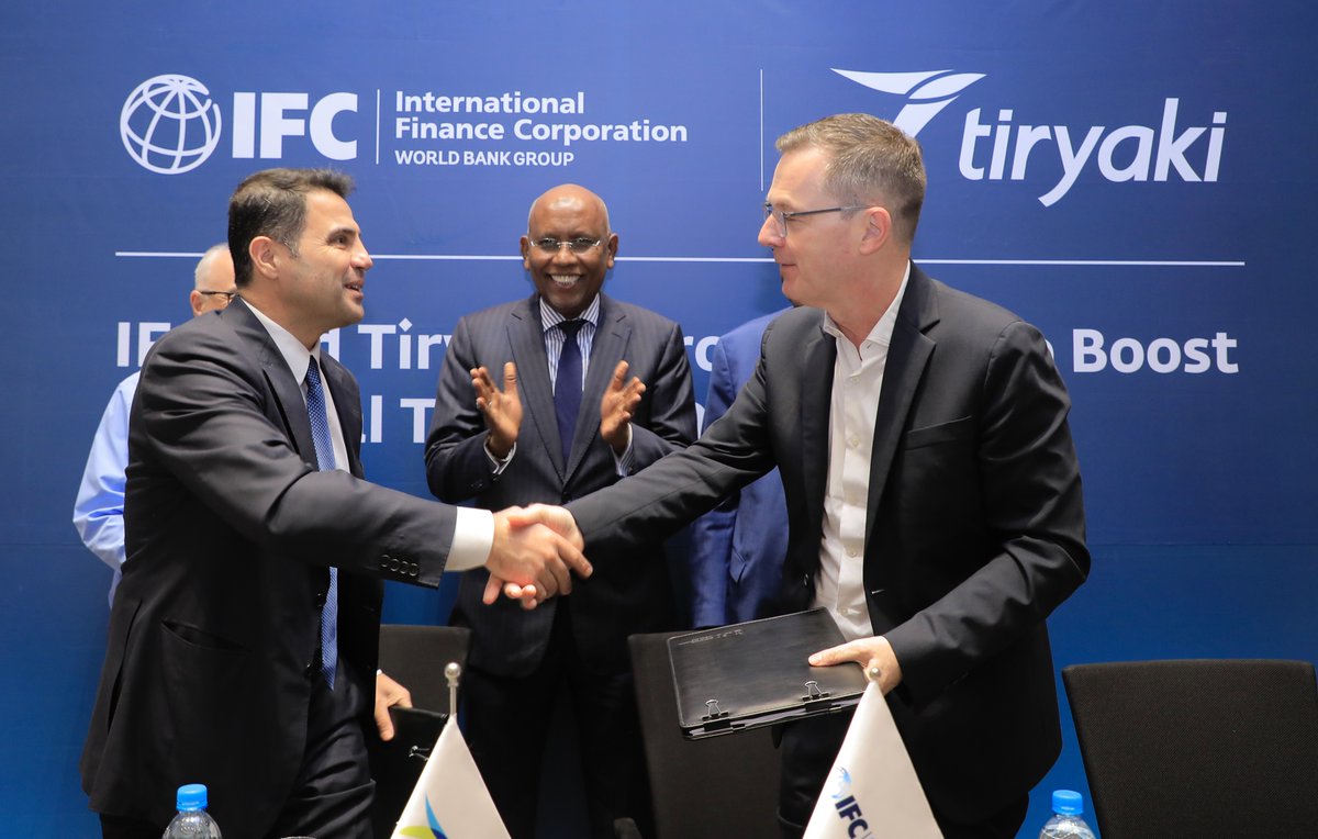 SergioPimenta_'s tweet photo. #Djibouti connecte l’#Afrique au monde. Grâce à un nouvel accord conclu entre @IFC_fr &amp; @TiryakiAgroGida, une installation portuaire de stockage améliorera la chaîne d’approvisionnement pour stimuler le commerce &amp; renforcer la sécurité alimentaire. https://t.co/q9rpp1GCSc https://t.co/cl37IuUxhT