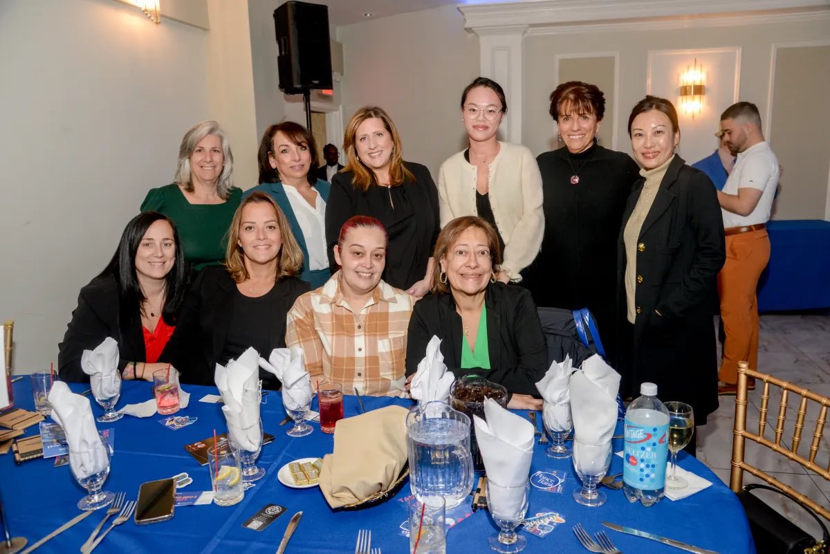 Read all about the 2024 Ponce Bank Best of The Bronx Winners Celebration at Maestro’s Caterers:

bxtimes.com/2024-ponce-ban…

To see the top companies and professionals in The Bronx, visit the link in our bio! 🏆


Brought to you by @poncebank