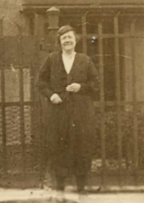 The Matchgirls Memorial (@thematchgirls) on Twitter photo Read all about Mary Atkins - our latest descendant story by her Great Grandson <a href="/Robin_Neu2/">Robin Head</a> #matchgirls1888
matchgirls1888.org/mary-atkins
Mary Atkins | Matchgirls Memorial Read all about Mary Atkins - our latest descendant story by her Great Grandson <a href="/Robin_Neu2/">Robin Head</a> #matchgirls1888
matchgirls1888.org/mary-atkins
Mary Atkins | Matchgirls Memorial