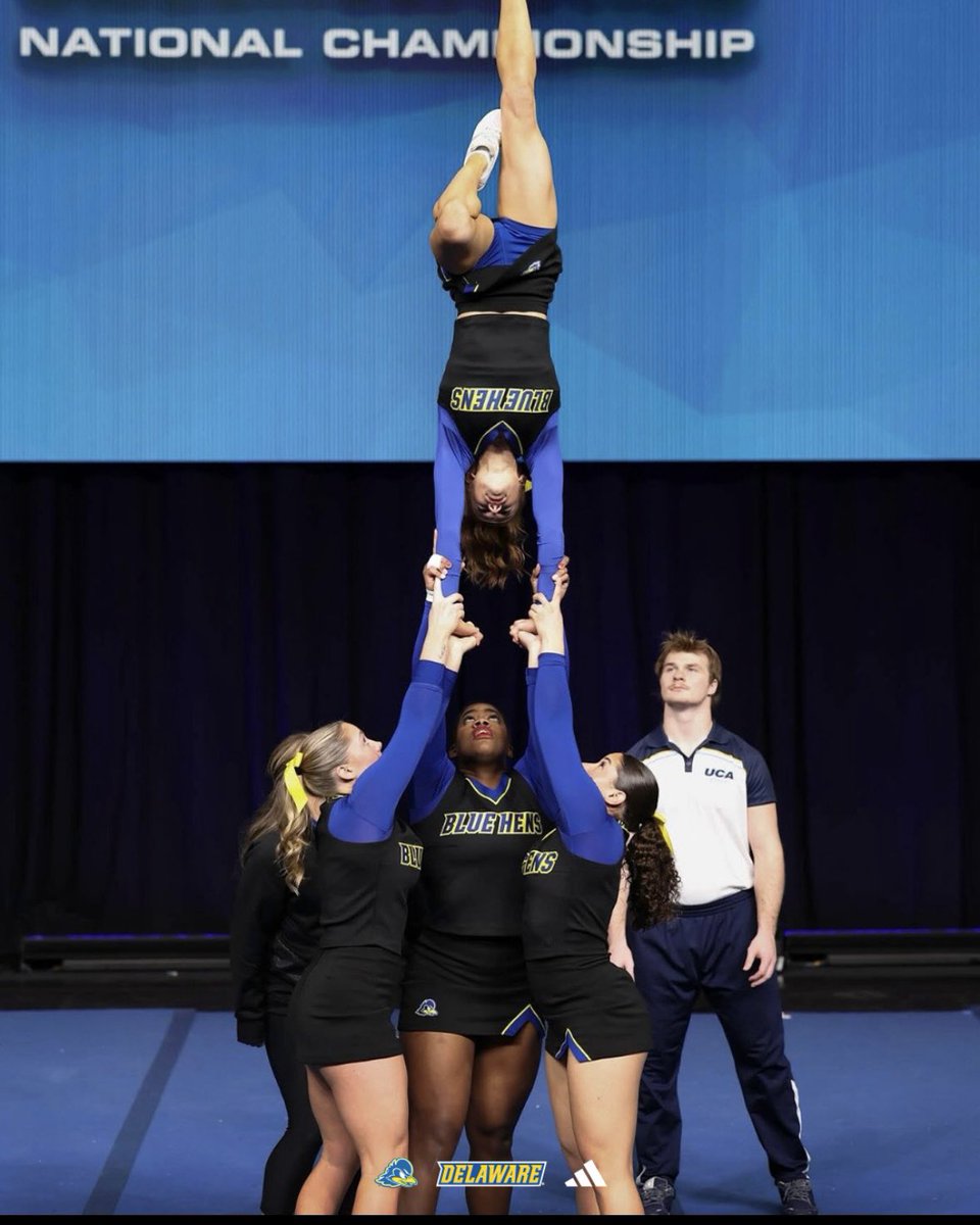 UDBlueHenCheer tweet media