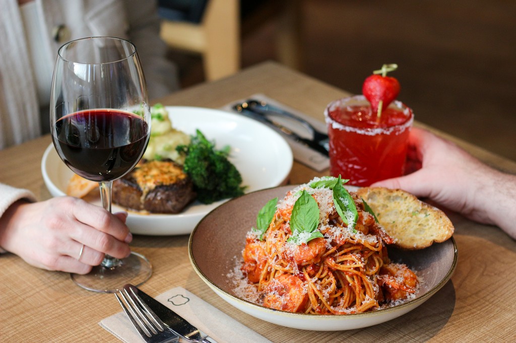 Treat your Valentine to something special 💋⁠
⁠
Join us from February 14-17 for a special à la carte Valentine’s Day menu, featuring Calabrian Chili Prawn Spaghettini and a loveable Strawberry Kiss Margarita.