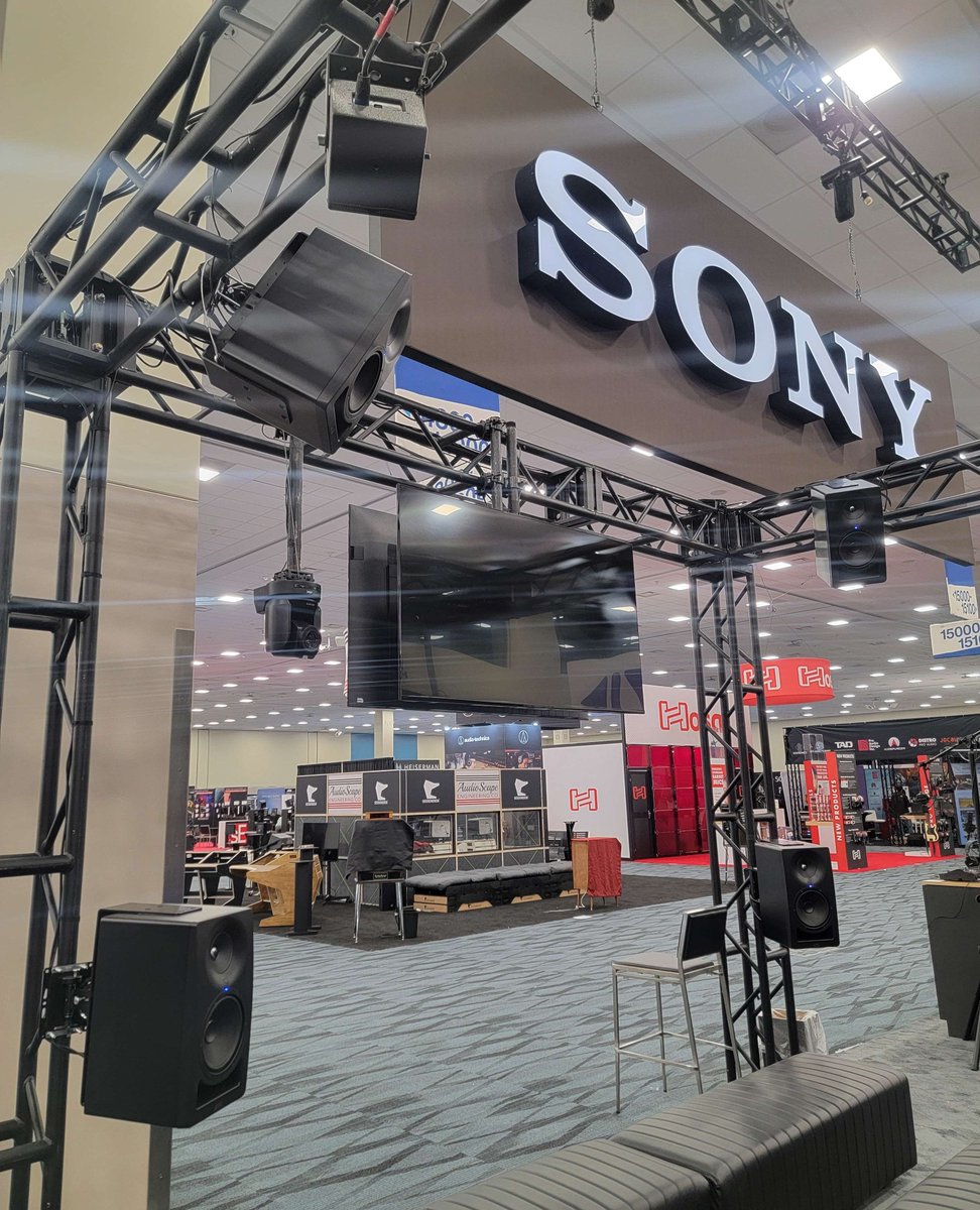 KaliAudio's tweet photo. The next chapter of immersive audio is on display at NAMM at the Sony booth. And who better to handle the AUDIO part of it than Kali Audio!
#kaliaudio #namm2025 #sonyelectronics #proaudio #calibrating #kalisonynamm #audiophile #atmos #studiomonitors #speakers
#audioengineer https://t.co/tCarXMqw7J