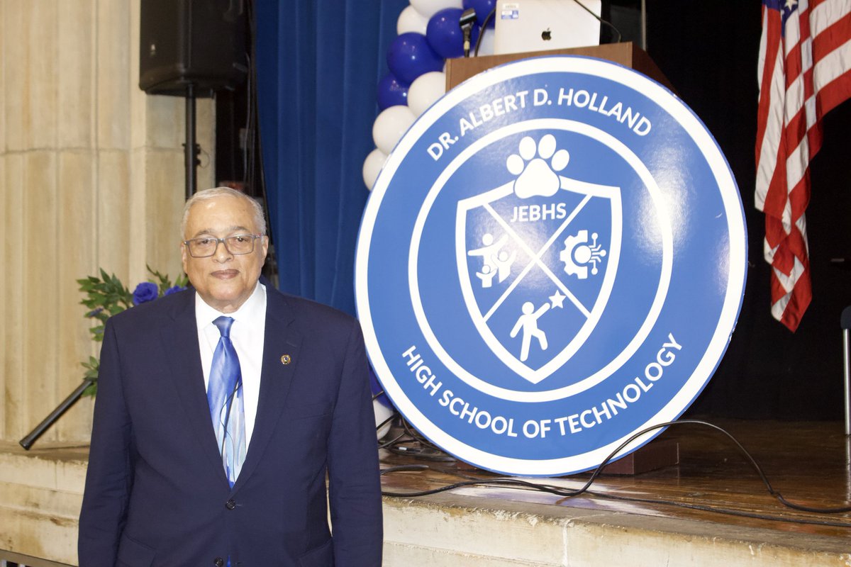 HollandTechBPS's tweet photo. What a beautiful day celebrating the renaming of Jeremiah E. Burke High School to Dr. Albert D. Holland High School of Technology! Huge thanks to everyone who made this dream a reality! Let’s continue honoring Dr. Holland's incredible contributions to our community.  #HollandTech https://t.co/cCMEXqfo2e