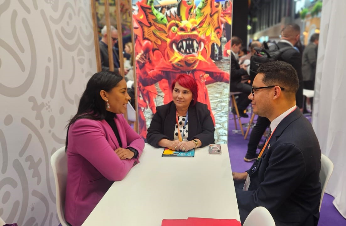 InturNicaragua's tweet photo. En el marco de FITUR nos hemos reunido con la ministra de Turismo de Venezuela, Leticia Gómez Hernández, y con Jesús Nuño de la Rosa, CEO de Air Europa e Imanol Pérez, director comercial de Air Europa ✈️

#FITUR2025
#Nicaragua https://t.co/JEpxAXtewE
