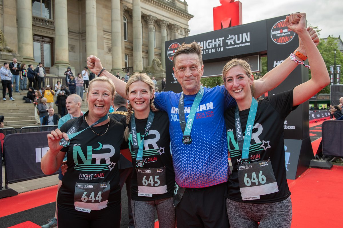 boltoncouncil's tweet photo. Early bird prices for Night Run have been extended till January 31.

Don't miss out, it's the perfect way to get active!

😃 Fun and friendly 
🏃 5k or 10k 
🎉 Fabulous support 
🏃 Hundreds taking part 
🏁 Epic finish in Victoria Sq.

👉 https://t.co/2XcPDBiCyU https://t.co/b2Nx7kUIBY