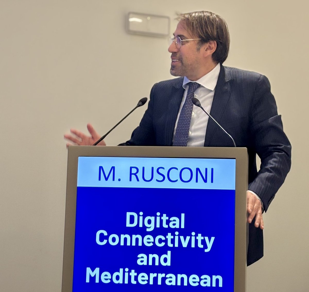 AICS Cooperazione_it (@aics_it) on Twitter photo The Agency, through digitalization, aims at promoting opportunities for economic growth, innovation, job creation, and improved access to essential services. Our approach is inclusive, human-centered, and environmentally sustainable Rusconi, Director of Aics at the <a href="/D4DHub_EU/">Digital for Development (D4D) Hub</a> The Agency, through digitalization, aims at promoting opportunities for economic growth, innovation, job creation, and improved access to essential services. Our approach is inclusive, human-centered, and environmentally sustainable Rusconi, Director of Aics at the <a href="/D4DHub_EU/">Digital for Development (D4D) Hub</a>