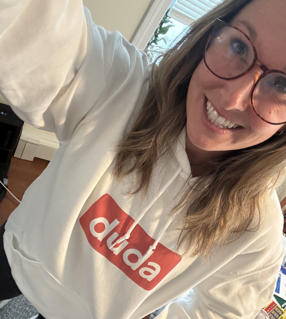 Thanks @buildwithduda and @anton_shulke for having me at your Megawebinar. And for the super awesome sweatshirt!

I don't think 5 hours of SEO and content is enough! Let's run it back 🥳
