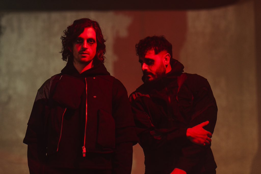 1 week since we dropped ‘Come Apart’ on y’all. This one’s hitting everyone differently. Drop the playlists you added this to 👇

📷 nickfancher 
🔗 youtu.be/uIflXM--TKU