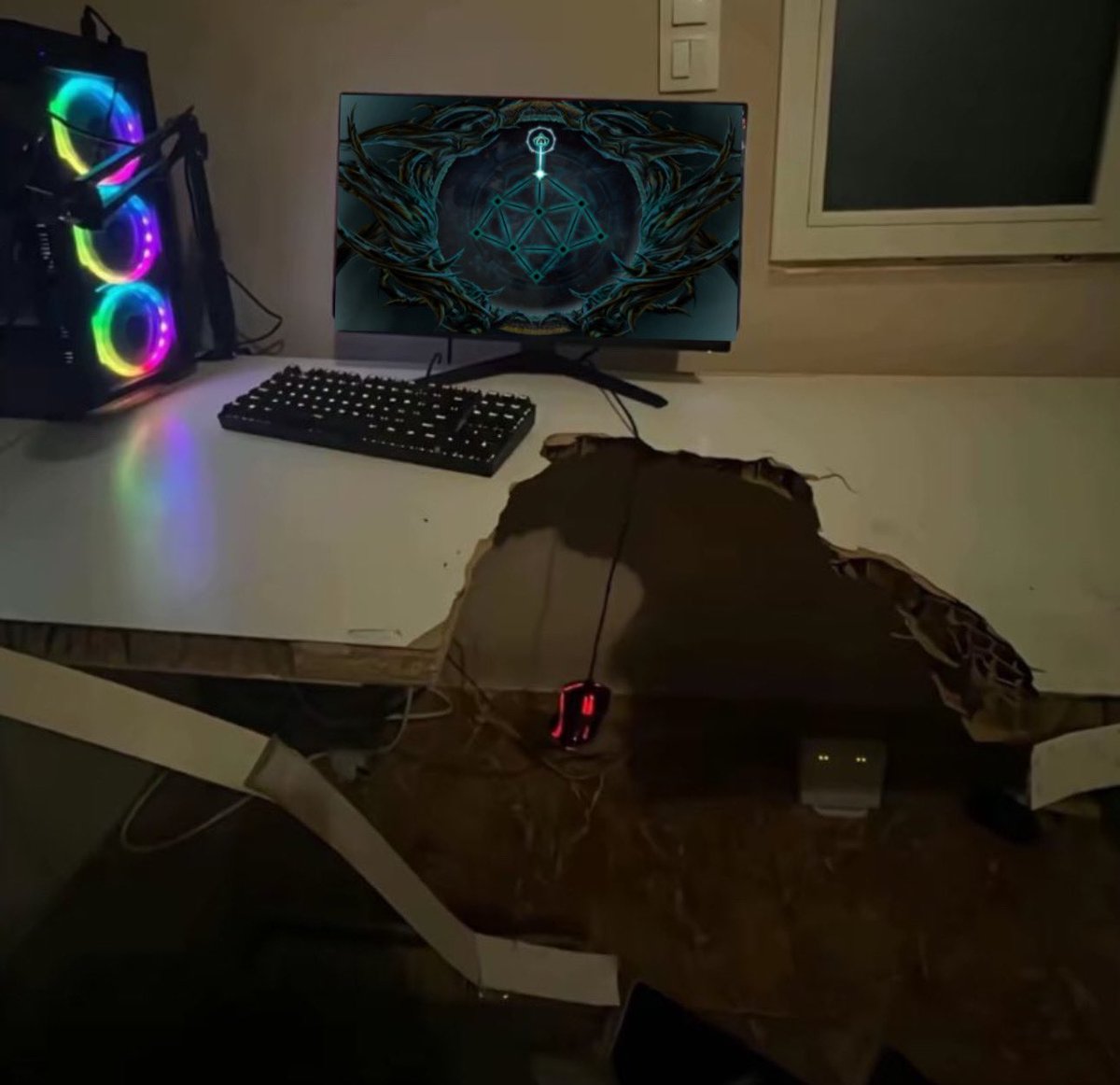 sisterlelianas's tweet photo. i hate this game. https://t.co/OmZjGExxFv