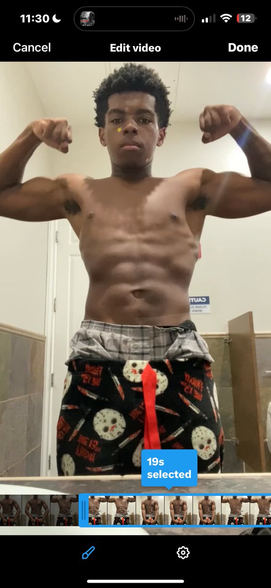 AmierAdams5's tweet photo. 8 month progression 225 pounds-180 pounds. Getting better and stronger everyday💪🏾 https://t.co/3mDcwWUxcU