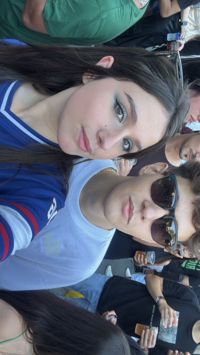 Saudades do show do <a href="/matue30/">Matuê</a> com o meu gatinho.

<a href="/matue30/">Matuê</a> vc nos uniu, Tmjt irmão, vem jantar aqui em casa dnv.