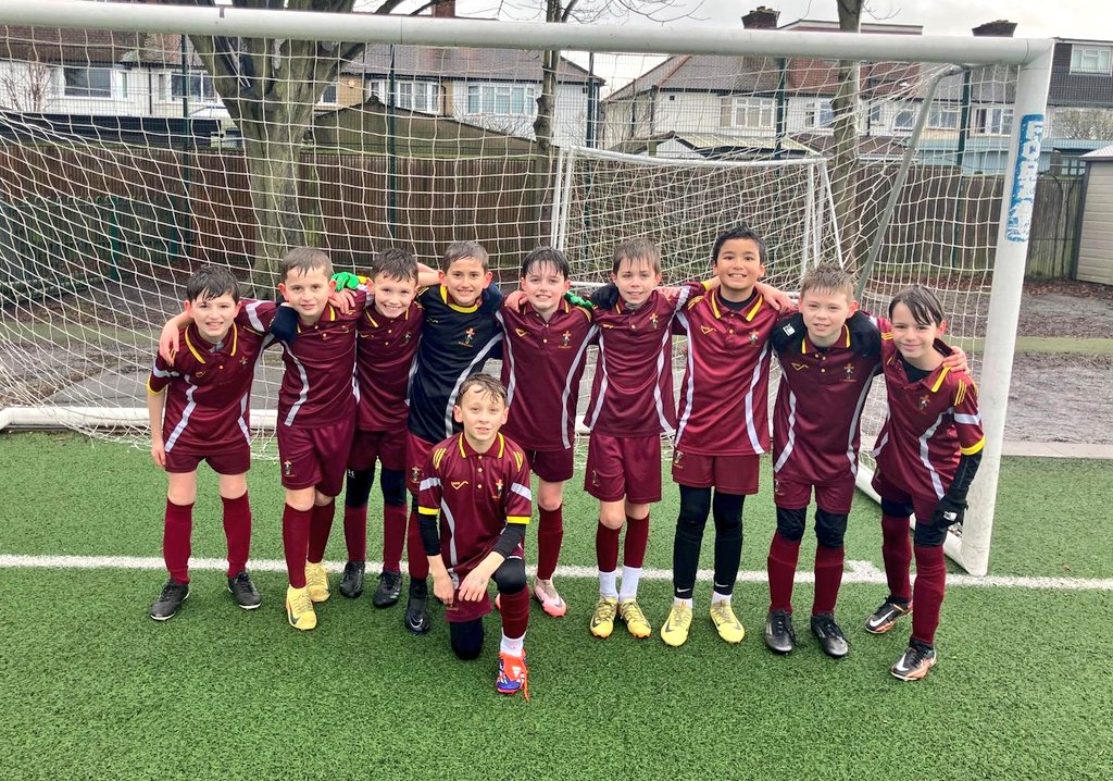 st_dunstans_pe's tweet photo. Year 5 battled the rain, wind, and opposition but fell to a last-minute extra time defeat. Amazing performance though! Well done boys. ⚽️ https://t.co/qjGZDaJEFc