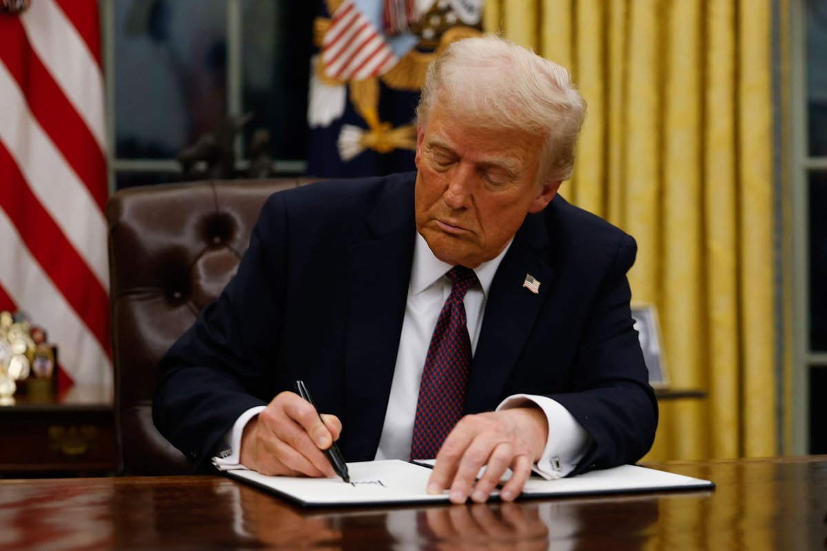 JUST IN🚨: President Trump preparing to sign crypto-related executive orders, aide says.

Send crypto 📈
