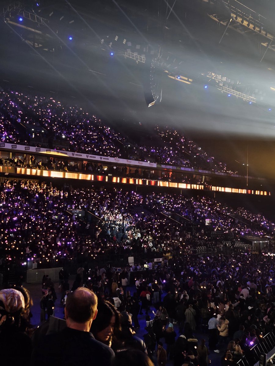 jeontile's tweet photo. “80% audience is going to be for Him only” AND YOU WERE SO DAMN RIGHT https://t.co/mUdnYD9q9V