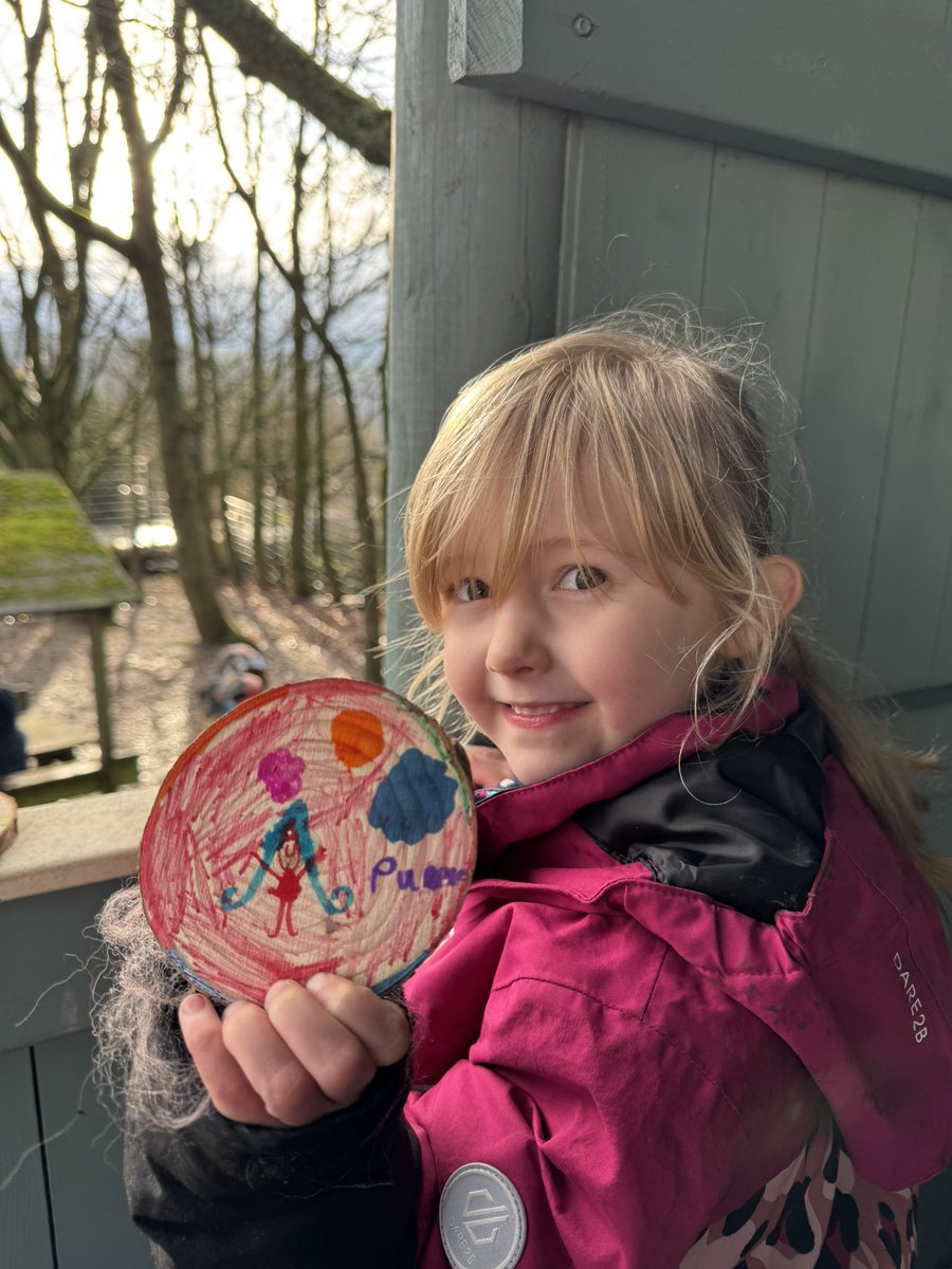 We won’t let a rainy day stop our forest school fun ! #outdoorlearning <a href="/WeAreBDAT/">BDAT</a> <a href="/getoutmorecic/">Get Out More CIC</a>