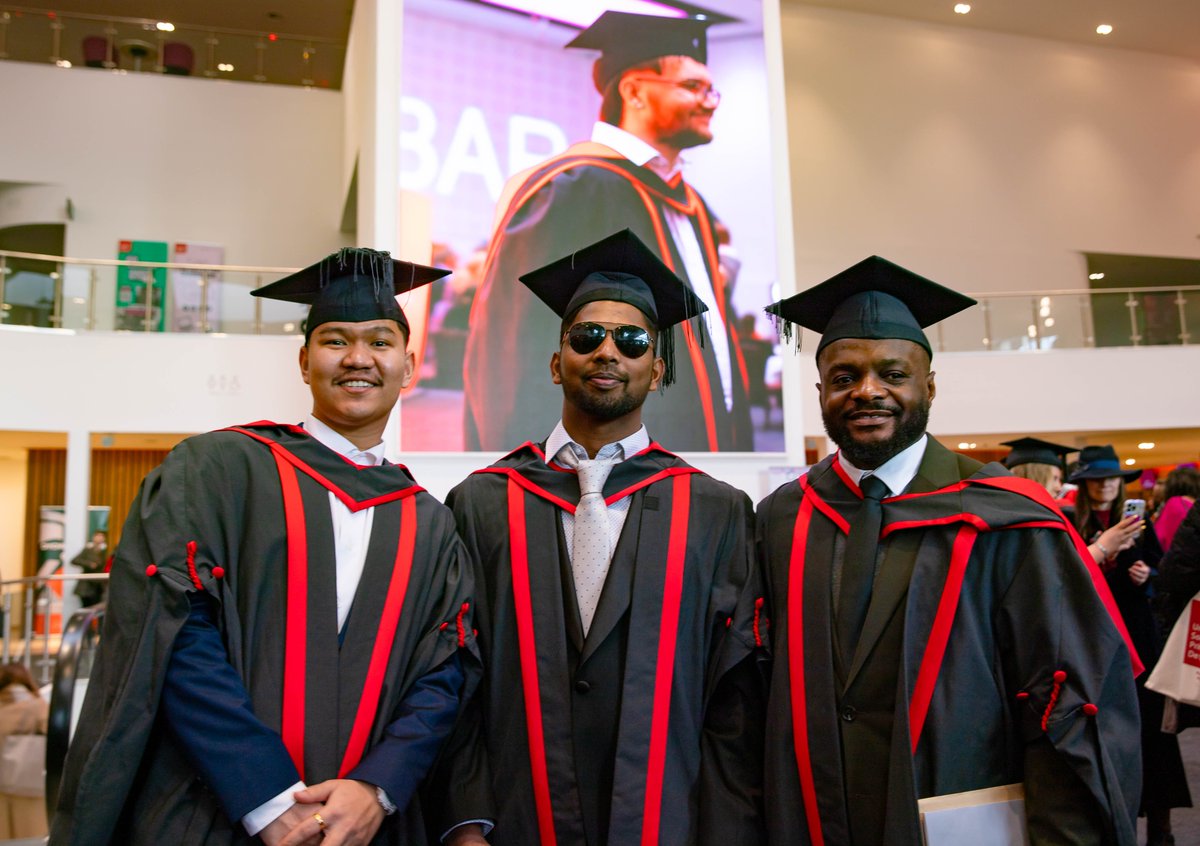 Prifysgol De Cymru tweet media