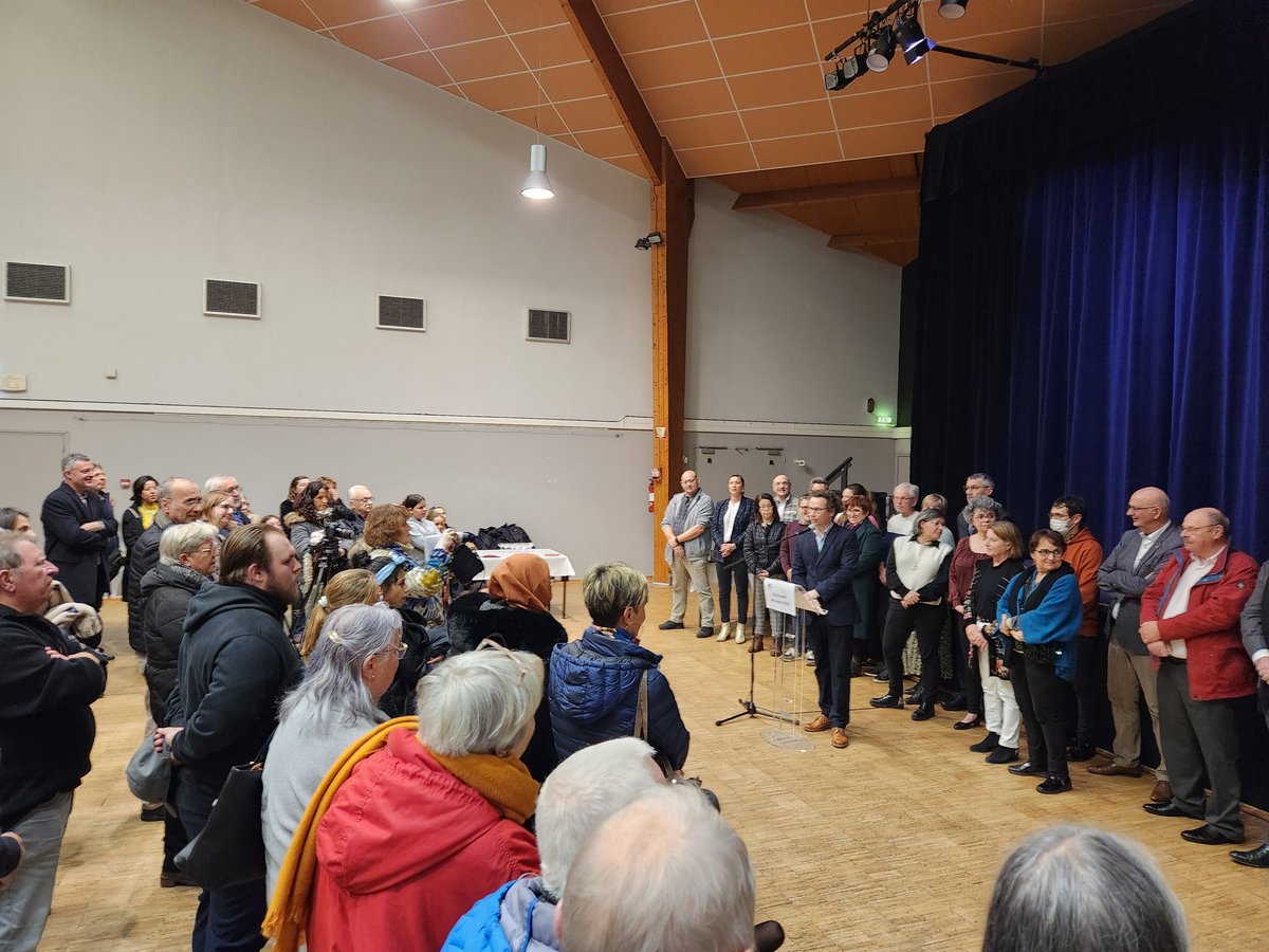 VincentDecorde's tweet photo. Le mois de Janvier, c'est le mois de vœux. Un mois de rencontres dans de nombreuses de communes.
Ce soir c'etait à Amfreville la mivoie.
Un grand bravo à l'équipe municipale et à son maire Hugo Langlois. https://t.co/7cz9wdzSRj