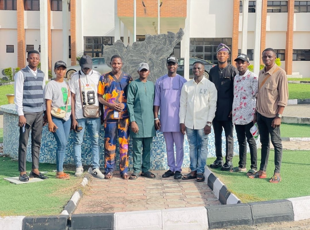 NansJccOsun's tweet photo. The NANS JCC OSUN AXIS, led by Comrade Solomon Ayobami Abel, recently paid a solidarity and honorary visit to the Osun State Assembly. This visit was a significant event, as it demonstrated the student body's commitment to engaging with the state government and advocating for the https://t.co/BMbHKgbA0X