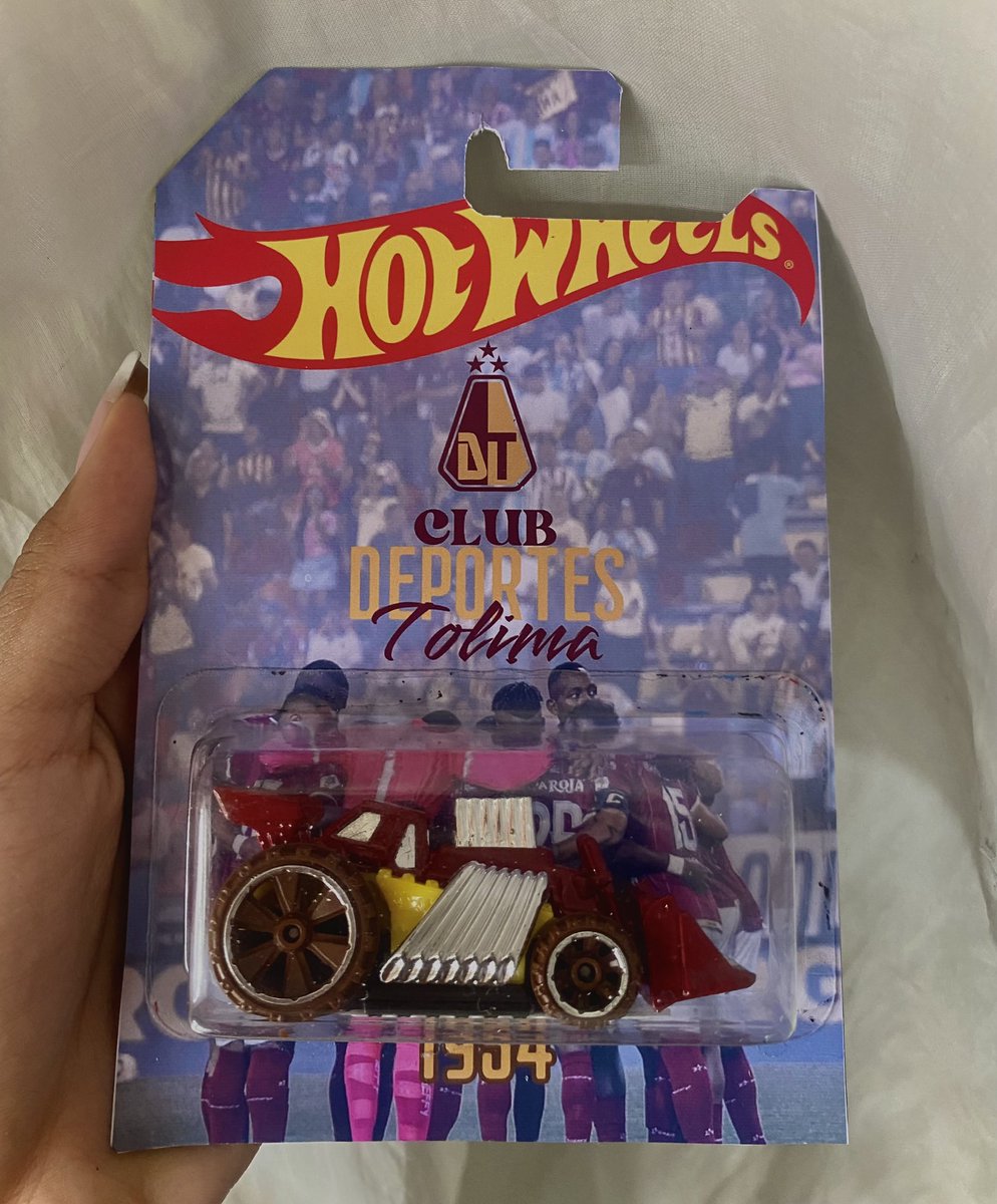 Para los que van al lanzamiento de la colección, tengo un carrito disponible, si alguien desea adquirirlo, por allá estaré.🐷