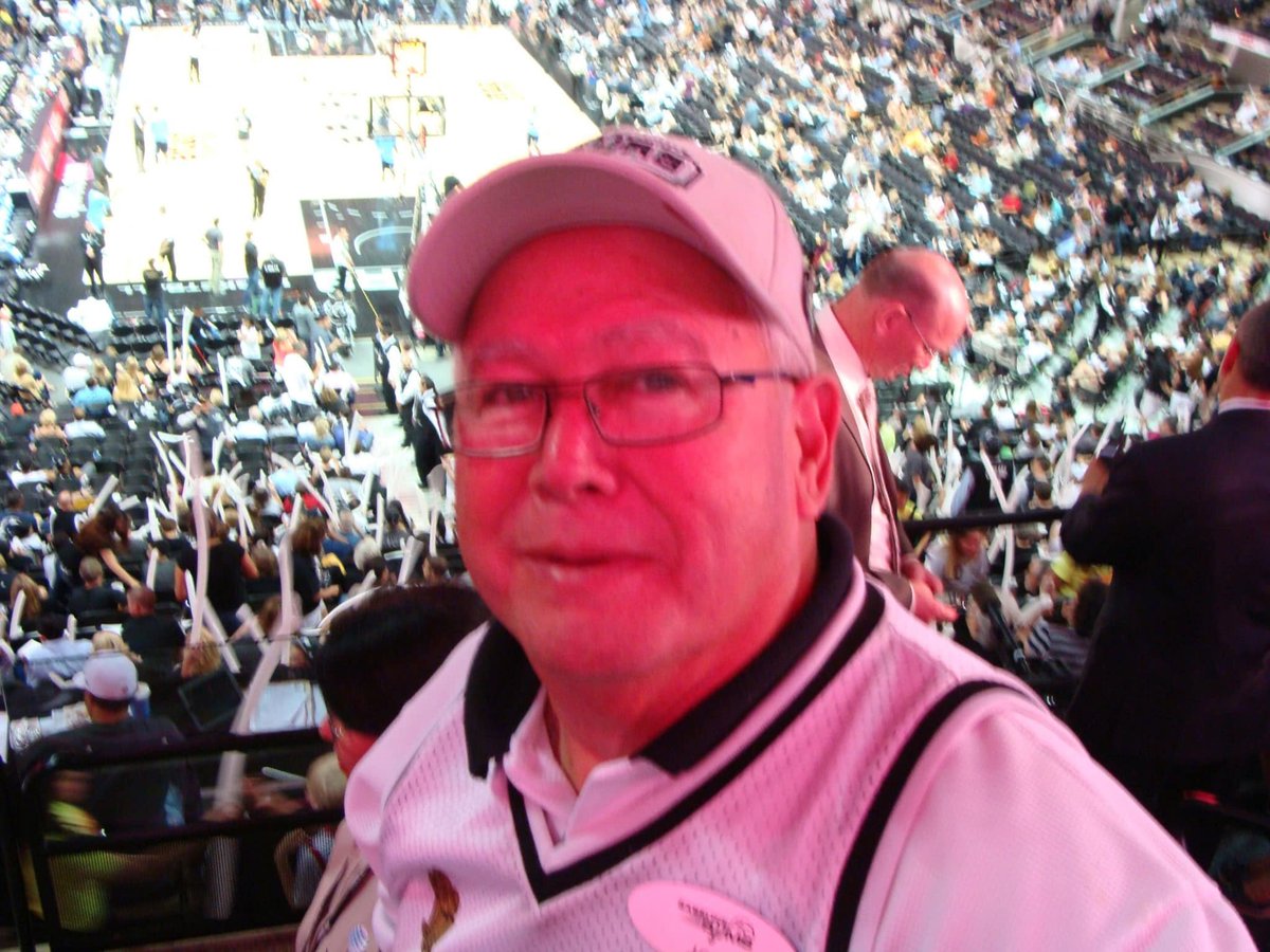 JeffGSpursZone's tweet photo. Joe Compean, a long time Spurs Baseline Bum since the team's Hemisfair days, has passed away his family and Bums announced. #nba #porvida #SanAntonio #gospursgo https://t.co/lZyBpGN2MI
