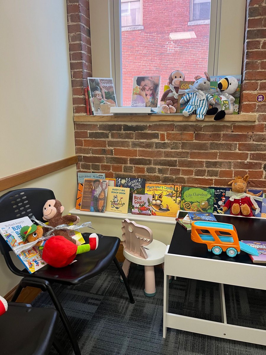 HavPromise's tweet photo. Exciting donation today! Today we dropped off a wonderful collection of books and some matching stuffed animals to the Northern Essex WIC Office and Community Action, Inc. to promote early literacy for our youngest community members. 📚🧸

 #HaverhillReads https://t.co/ZWxxDs4hLH