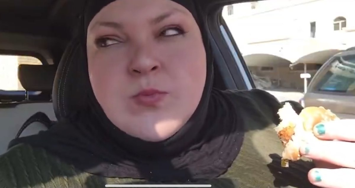 AcadiaStrong's tweet photo. @bbqchiickn Remember how she used to scan her surroundings when she ate in the car in Canada? She’s doing it there too. Self conscious of your gluttony #FoodieBeauty #feedercontent https://t.co/H6ESlHhMjW